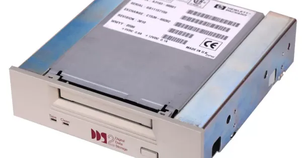 HP DAT DDS2 SCSI Internal Tape